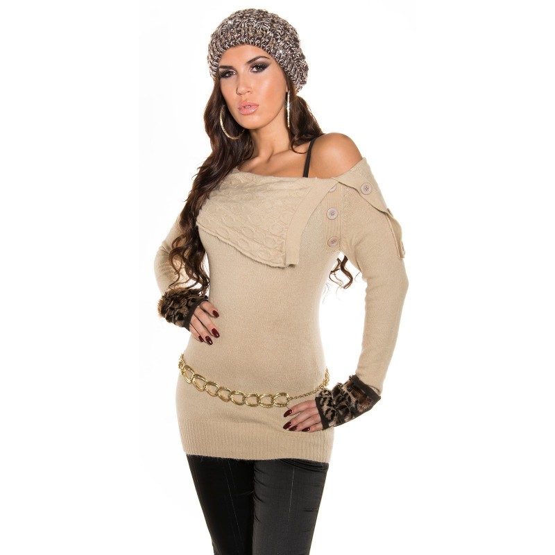 Maglioncino Beige con ampia scollatura drappeggiata Maglioncino Beige con ampia scollatura drappeggiata