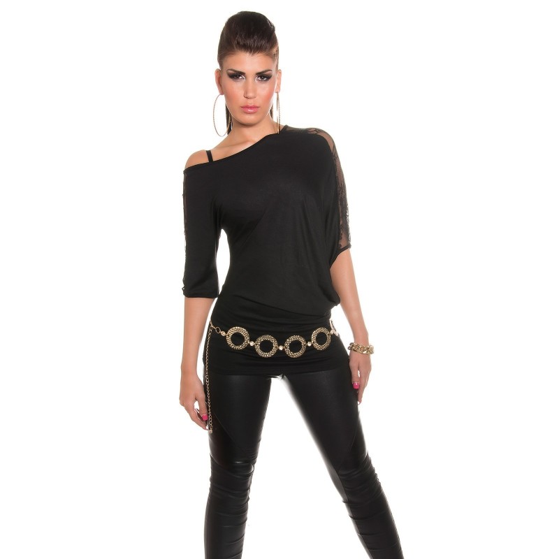Maglietta nera con maniche ampie a 3/4 e inserti in pizzo Maglietta nera con maniche ampie a 3/4 e inserti in pizzo